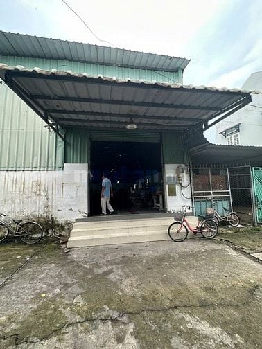 Cho thuê kho Quận 9, diện tích 300m2,  giá thuê siêu tốt