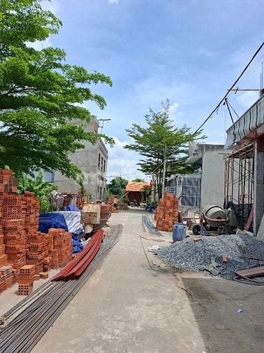 Bán nền Mạnh Tiến Phát đường 8 Long Phước