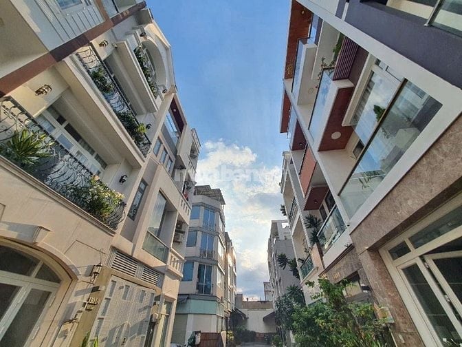 4Tầng 6PN HXH khu Cao Tầng Hoà Bình-Tô Hiệu 