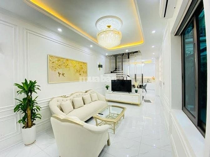 🚨 BÁN NHÀ LÔ GÓC NGUYỄN CHÍ THANH- 55M- 4 TẦNG – ĐỐNG ĐA 🚨