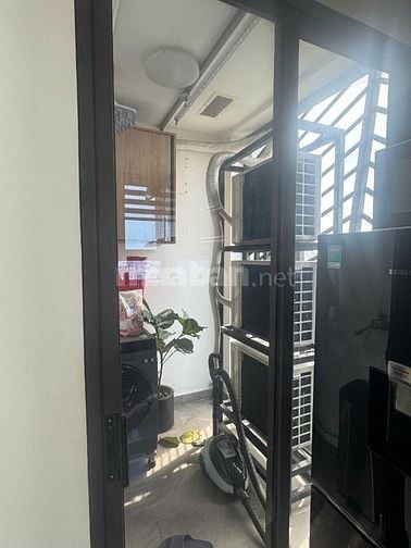 Cho thuê căn hộ gần ngay Sân Bay TSN, full nội thất