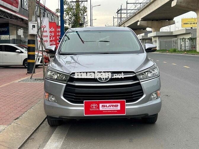 Innova Số Sàn 2020 màu Bạc - Giá Còn Giảm