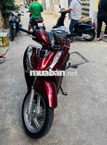sh 150i đỏ đô siêu đẹp bstp 9 chủ xe đi ít bao tes