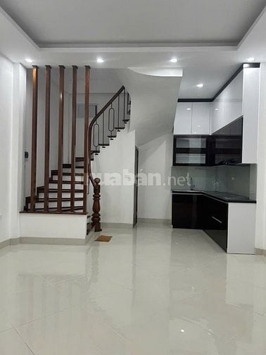 Bán nhà 5 tầng mới, full nội thất Châu Âu, 2 mặt thoáng, 32m2, sổ đỏ 