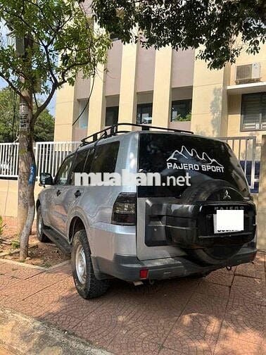 Mitsubishi Pajero 2008 - 300000 km