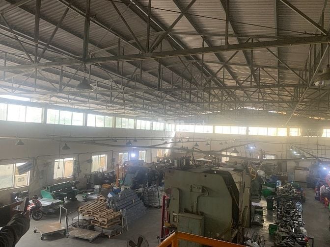 Cho thuê kho xưởng mặt tiền Nguyễn Hữu Trí, Bình Chánh, DT : 1.300m2