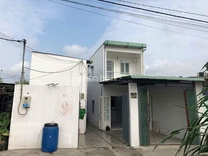 BỂ NỢ THẬT RỒI BÁN HẾT NHÀ 1 LẦU VÀ DÃY TRỌ 189m2 GIÁ 820 TRIỆU SHR