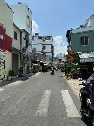 Bán nhà mặt tiền đường Diên Hồng - P1 Bình Thạnh.