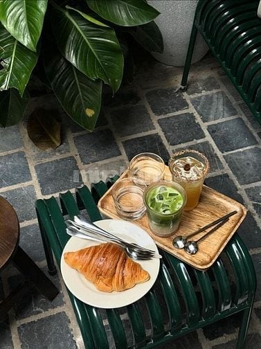 CẦN 05 BẠN PHỤ GIÚP BÁN HÀNG CHO KHÁCH