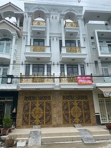 Cho thuê nhà nguyên căn mặt tiền đường 64, Phường 10, Quận 6.