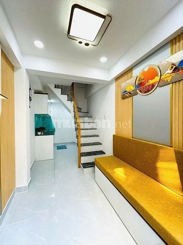 Nhà hiếm Tầm 2.5 tỷ Nhà 3 Tầng khu Phan Xích Long P7 PN có sổ hồng 