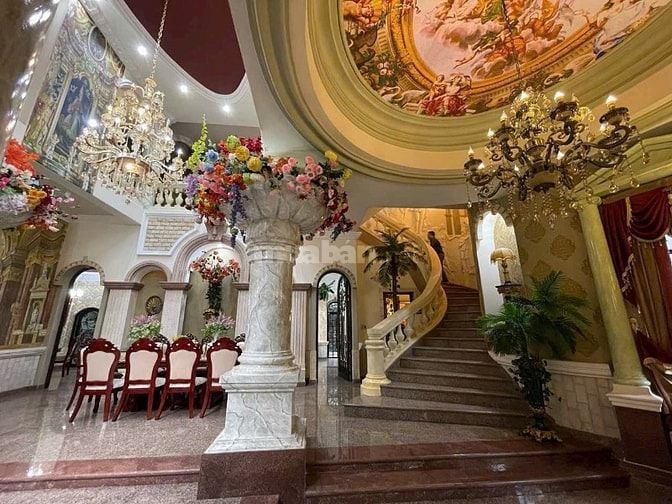 Biệt thự 38.8 tỷ, 20m x 20m,3 lầu, góc 2 mặt tiền đường số 55 Tân Tạo
