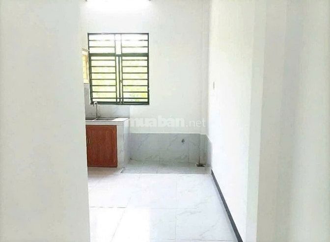 BÁN NHÀ CẤP 4 GẦN CHỢ HÓC MÔN – 100M² – SỔ HỒNG RIÊNG – GIÁ CHỈ 780 TR