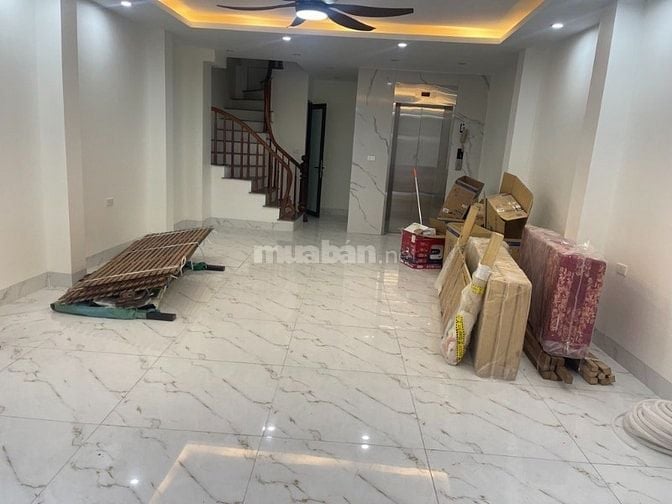 Bán nhà Hồ Tùng Mậu, 35m2 x 5 tầng, dân xây, chủ tặng lại nội thất