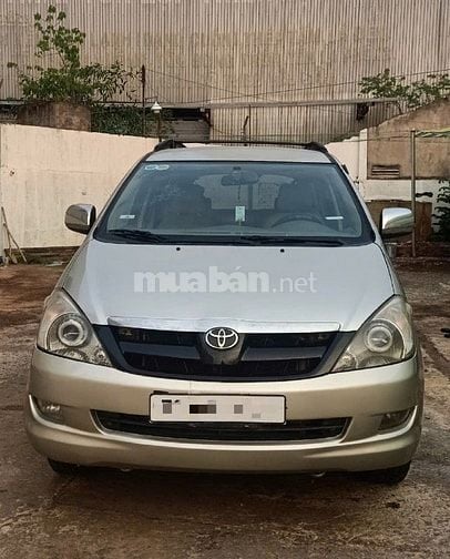 Bán rẻ TOYOTA INNOVA G XỊN 2009 xe GD không KD TAXI độ full options 
