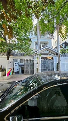 Cần bán biệt thự Hà Đô với giá 55 tỷ, P. Thạnh Mỹ Lợi, Q.2