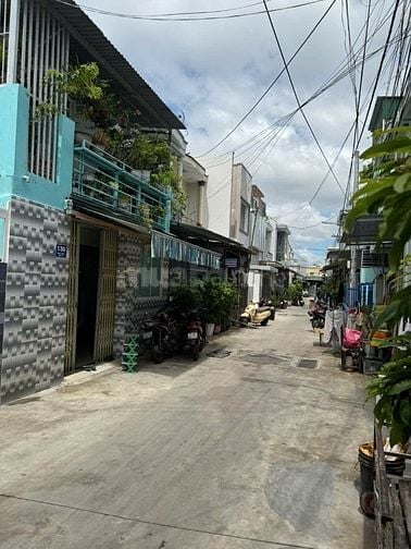 Bán nhà(NGỘP BANK)-DT100m2-2tầng-3PN-3WC-VĨNH HOÀ-Nha Trang-chỉ 2ty2. 