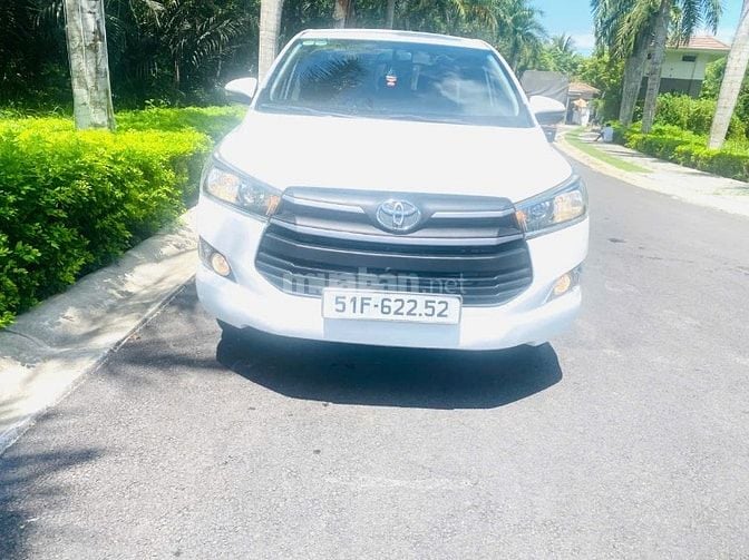 CHÍNH CHỦ BÁN XE TOYOTA INNOVA MÀU TRẮNG 