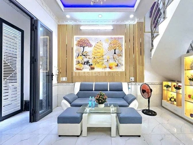 NHÀ TRẦN QUANG DIỆU, Q3🔥giá chỉ 1,980 Tỷ/49M2 hot nhất khu vực SHR🔥