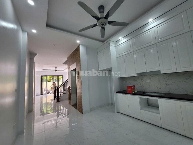 BÁN NHÀ BÀ TRIỆU 5 TẦNG, THANG MÁY, FULL NỘI THẤT, GIÁ HƠ