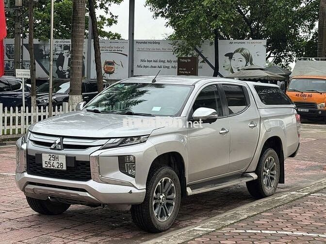 Bán Mitsubishi Triton 2021 Mivec Premium màu bạc