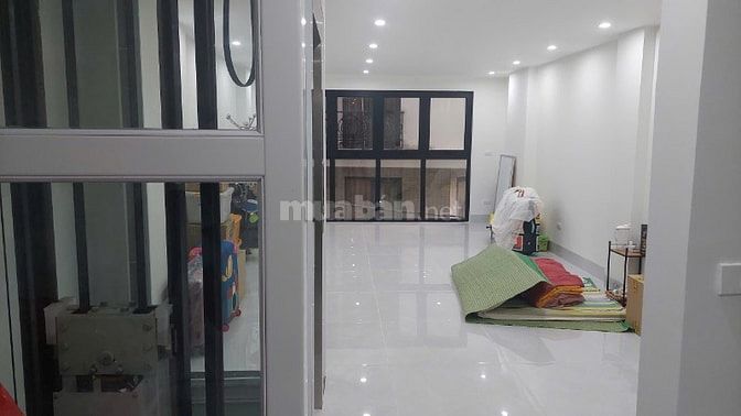 Gia đình cần cho thuê sàn 1+2 dt 130 m2 ngõ 105 Doãn Kế Thiện,Cầu Giấy