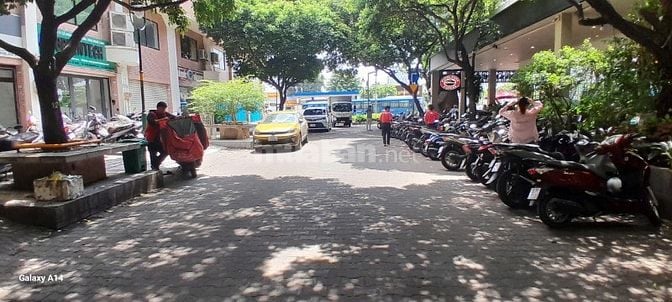 Bán nhà 2 MT khu Thuận Việt 319 Lý Thường Kiệt, 4.5 x 17m. 5 tầng, 11 