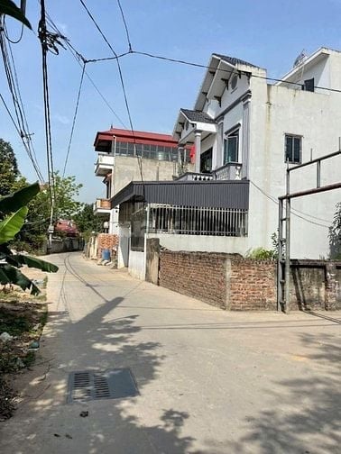 Chính Chủ bán Lô Góc 114,5m. Quất Động -Đường Trước Đất Rộng 2 Ô Tô Tr