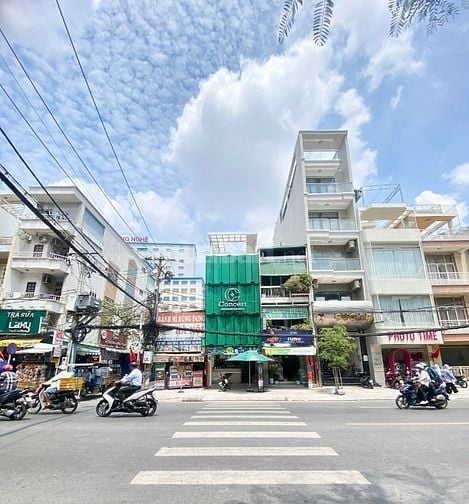 Bán gấp Mặt tiền đường D5 ngay Nguyễn Gia Trí, P25, BT-4,2*21, 5 Tầng