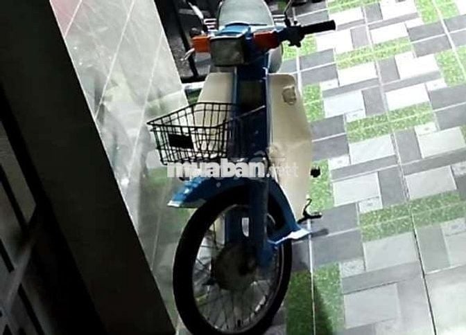 Xe số cud DD màu xanh trắng