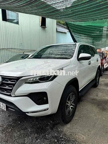 Toyota Fortuner dầu 2020 mode 2022 MT - 90000 km