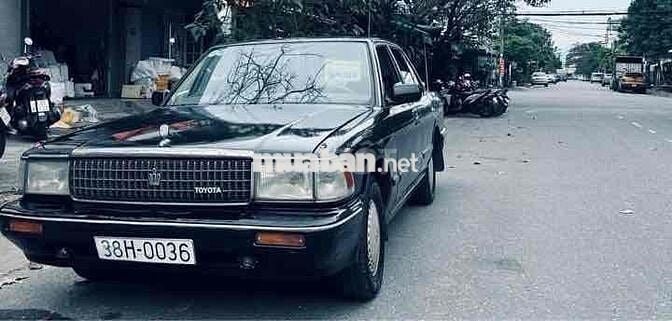 Toyota Crow 1988 máy dầu