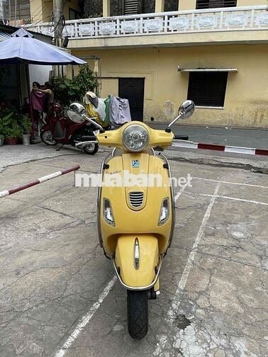 Vespa 3ie 2015 Italy mua đập thùng, nữ dùng