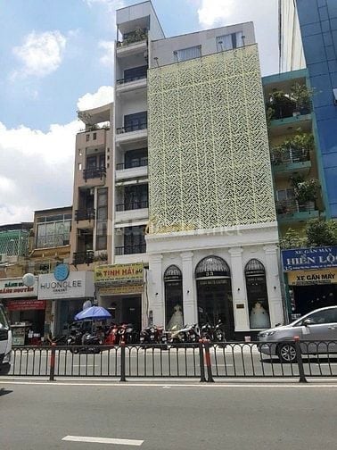 BÁN MẶT TIỀN ĐƯỜNG LỚN ĐC: 33 Hoàng Văn Thụ, PN, 8x18m 6 tấm giá 59 tỷ