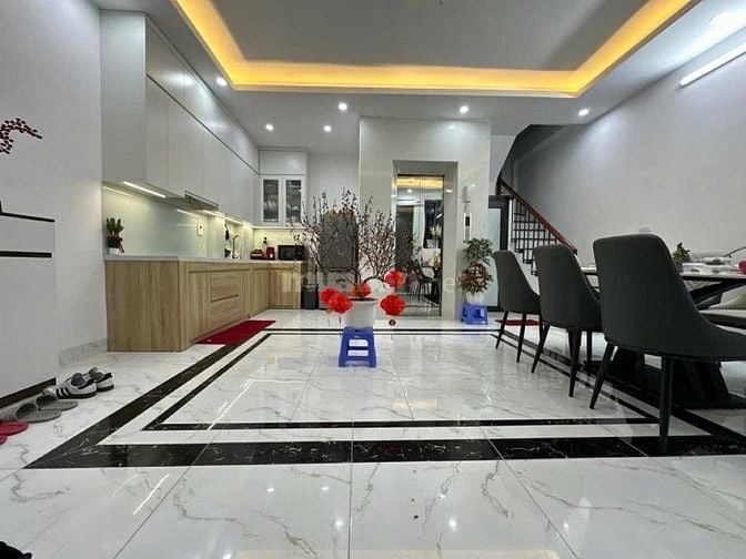 Nhà Đẹp Gần Đường, Thang Máy Trương Định, Hai Bà Trưng 34m, 7.98 tỷ