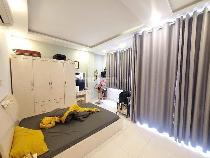 Giảm 500tr nhà 2lau,4x16m,Full nt ở ngay,Nguyên Hồng,Bình Thạnh,hơn 7t
