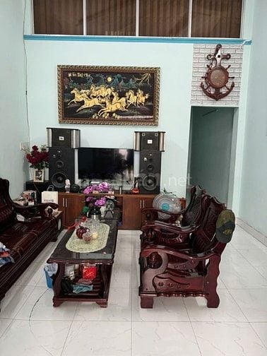 Nhà đường Nguyễn Văn Quá, qua Gò Vấp, Tân Bình 5 phút, 70m2, giá 3,9ti