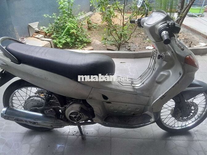 Bán xe novo1..giấy tờ đầy đủ.máy im.giá 2tr300k
