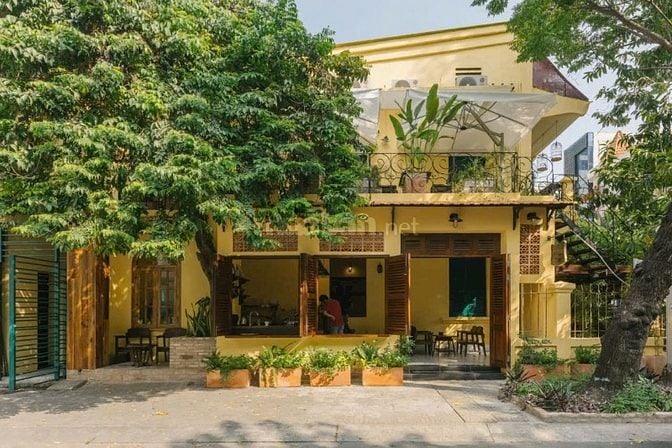 Cho thuê biệt thự 2 MT 18 Trần Doãn Khanh & Nguyễn Thành Ý, Quận 1