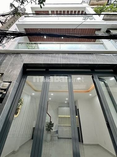  4,68tỷ xây full ko lộ giới cách mt 20m 5x6 3 tầng SHR hoàn công đủ