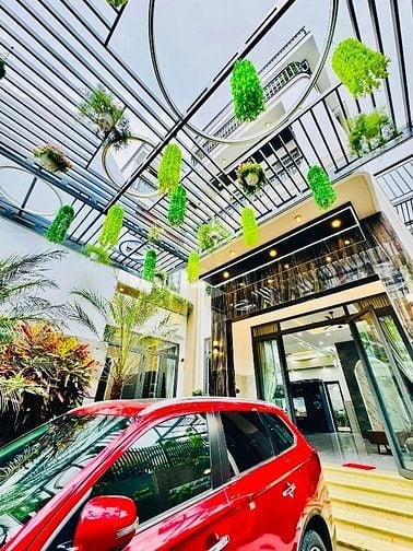 Bán nhà Biệt thực đẹp HỒ BƠI, THANG MÁY (15x20) 20/34 Đường 8 Gò Vấp