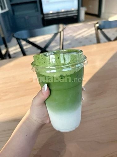 Cần 5 bạn phụ bán socola , matcha tại quán