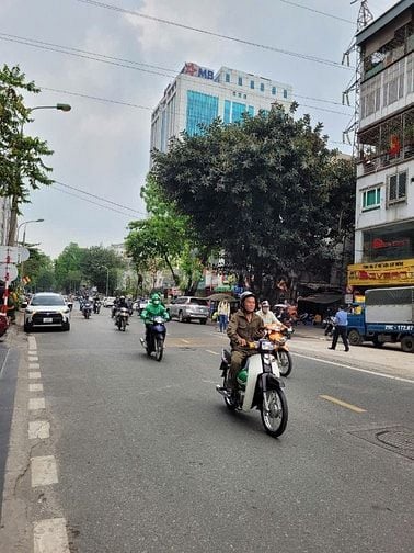 CỰC HIẾM! Cầu Giấy Nguyễn Khang 44m2 5 tầng 4.4m MT. Giá 7.45 tỷ