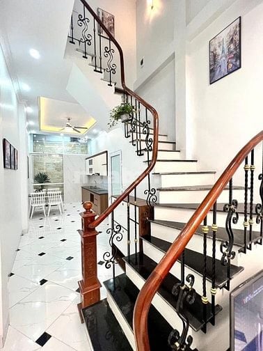 Chính chủ cho thuê nhà 3 tầng 3PN FULL đồ tại Khương trung