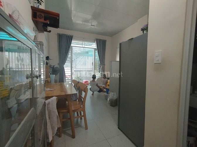 Bán nhà C4 mới ngay chợ Nhơn Đức 1.1 Tỷ vào ở ngay