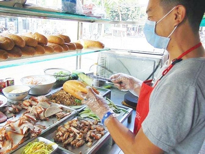 Tuyển 02 nhân viên bán hàng tại Cửa hàng