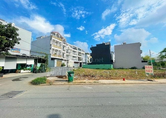 Kẹt bán gấp đất 90m2, Lê Văn Lương, Phước Kiển, Sổ riêng, giá 3.8 tỷ