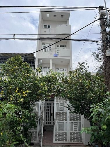 Cho thuê nhà mặt tiền đường nhựa 14m giá rẻ
