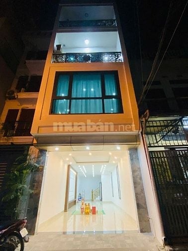 Cần bán gấp nhà mới xây chưa ở, hướng Đông, diện tích 67,7m2 x 6 tầng,