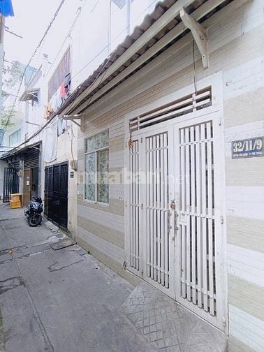  Nhà nguyên căn hẻm 3m Lũy Bán Bích, DT: 3,5m x 5,5m, gác suốt